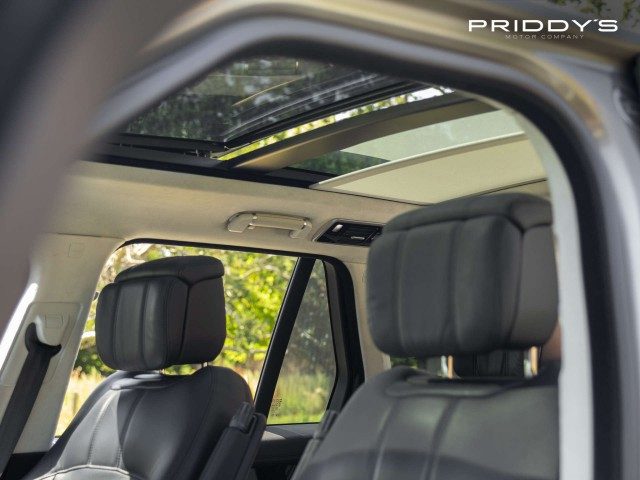 Land Rover Range Rover - Image 9