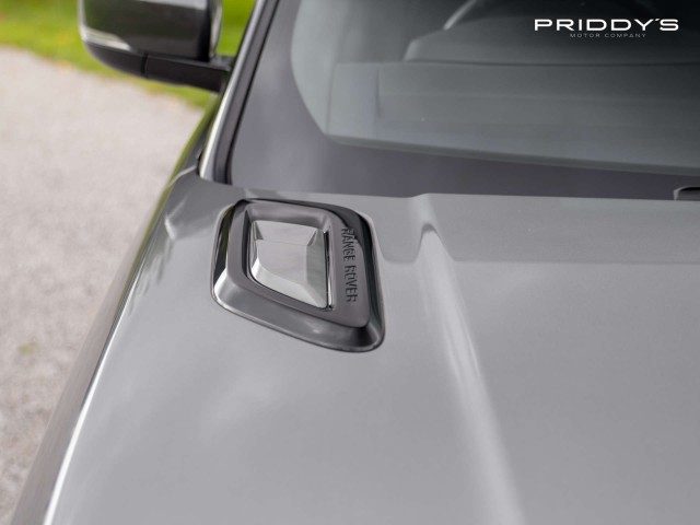 Land Rover Range Rover Sport - Image 18
