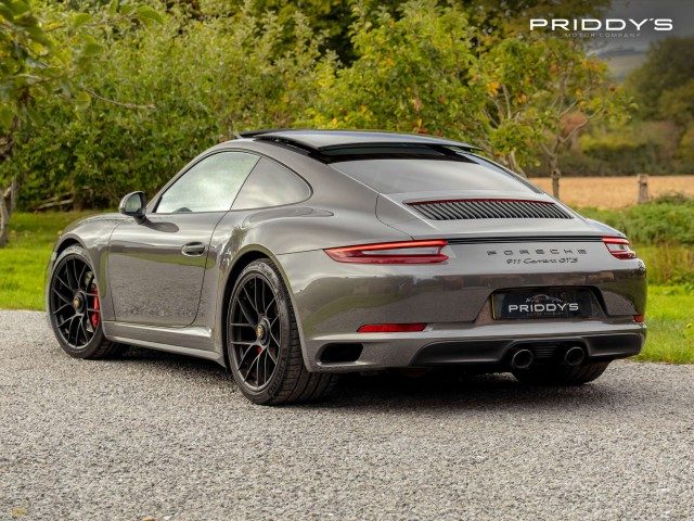 Porsche 911 - Image 4