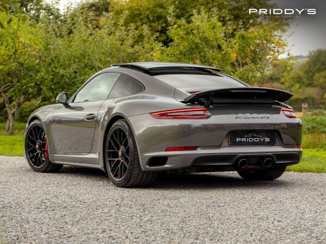 Porsche 911 - Image 6