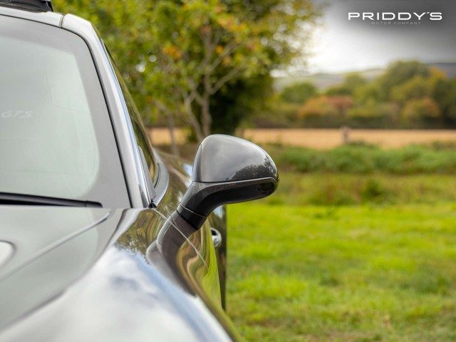 Porsche 911 - Image 11