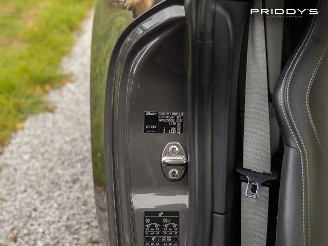 Porsche 911 - Image 20