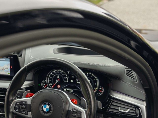 Bmw M5 - Image 13