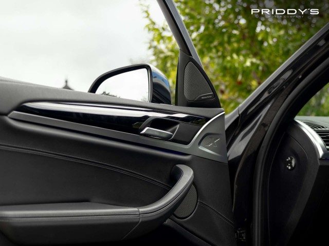 Bmw X4 - Image 17