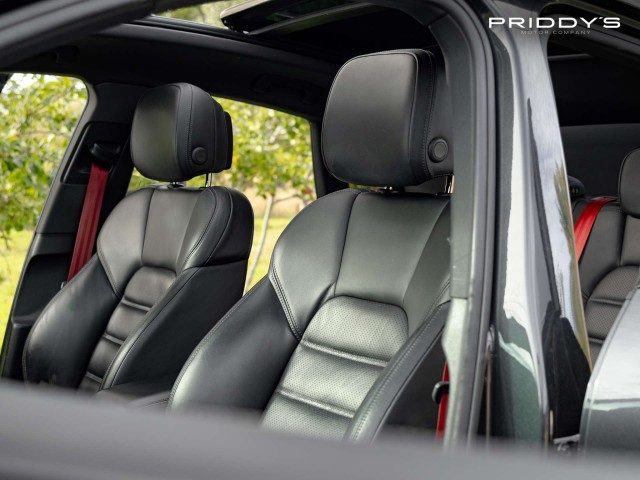 Porsche Macan - Image 17