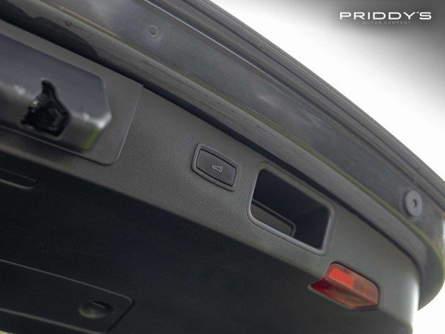 Porsche Macan - Image 20