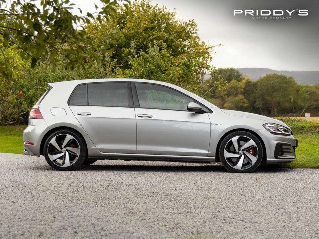 Volkswagen Golf - Image 5