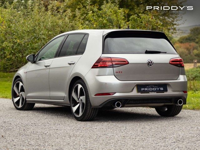 Volkswagen Golf - Image 6