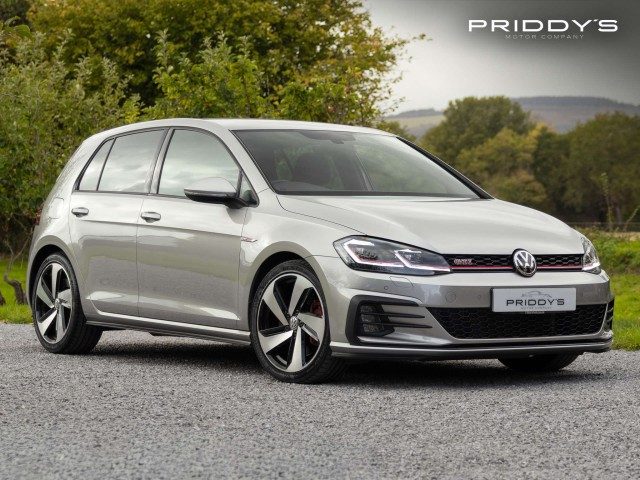 Volkswagen Golf - Image 19