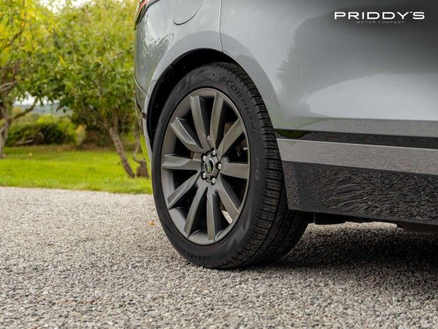 Land Rover Range Rover Velar - Image 9
