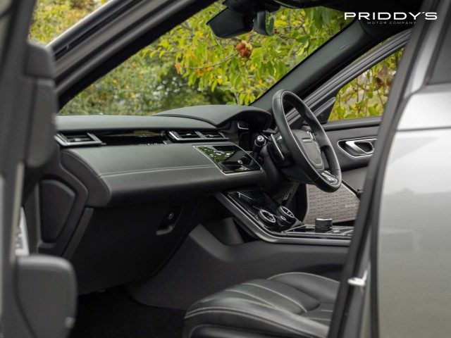 Land Rover Range Rover Velar - Image 10