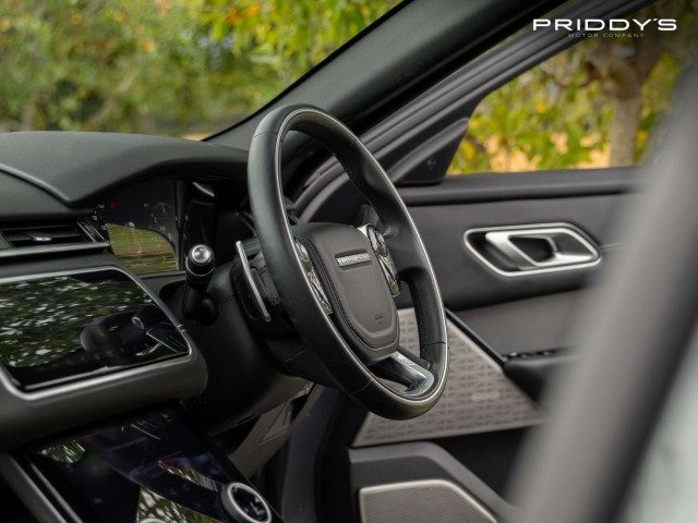 Land Rover Range Rover Velar - Image 12