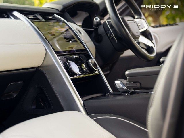 Land Rover Discovery - Image 12