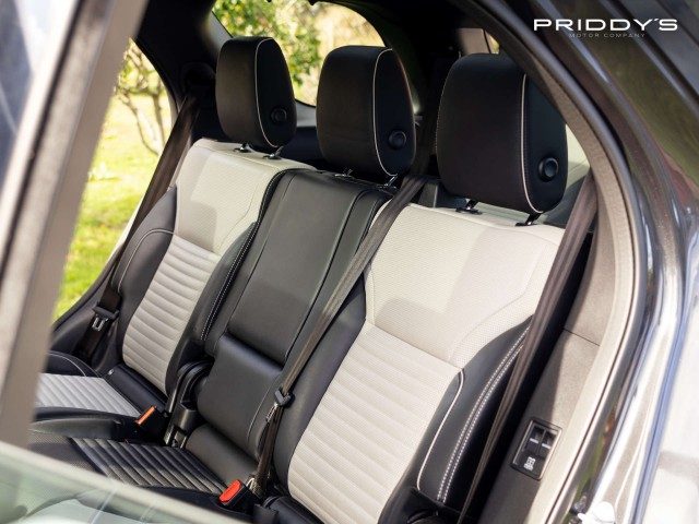 Land Rover Discovery - Image 16