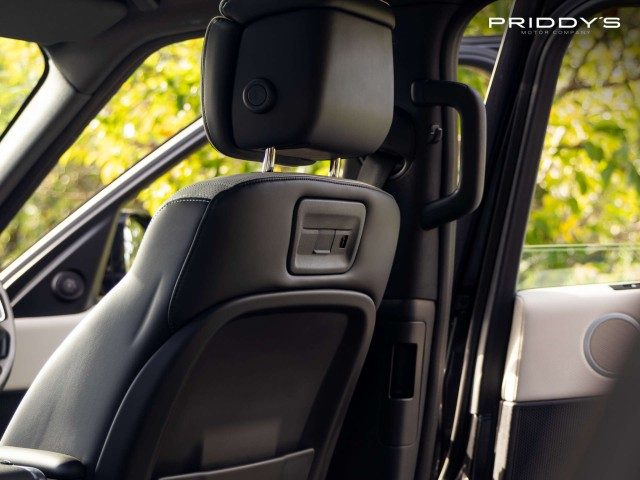 Land Rover Discovery - Image 18