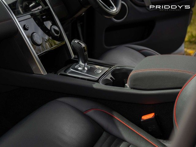 Land Rover Discovery Sport - Image 18