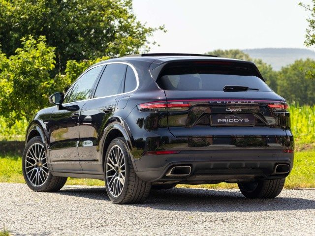 Porsche Cayenne - Image 4
