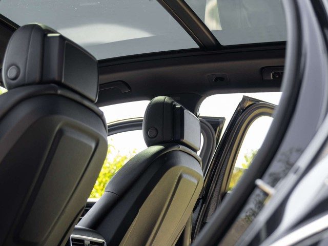 Porsche Cayenne - Image 9