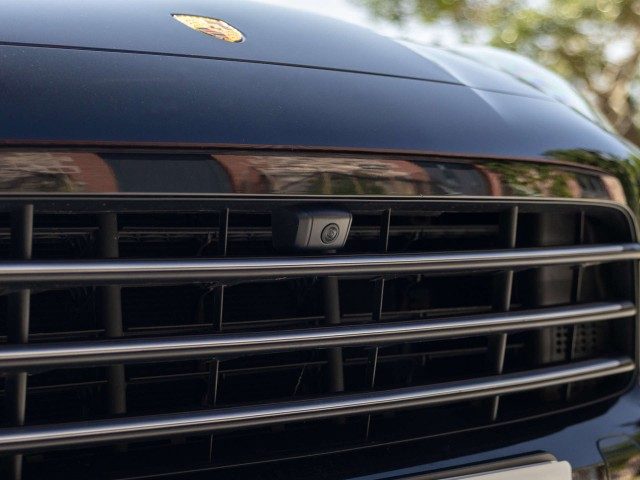 Porsche Cayenne - Image 11