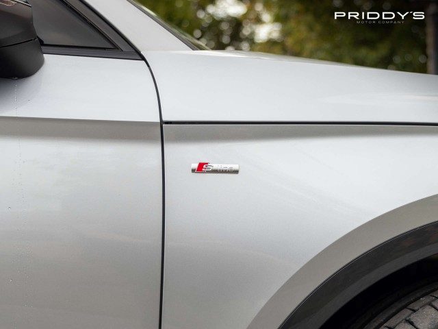 Audi Q5 - Image 11