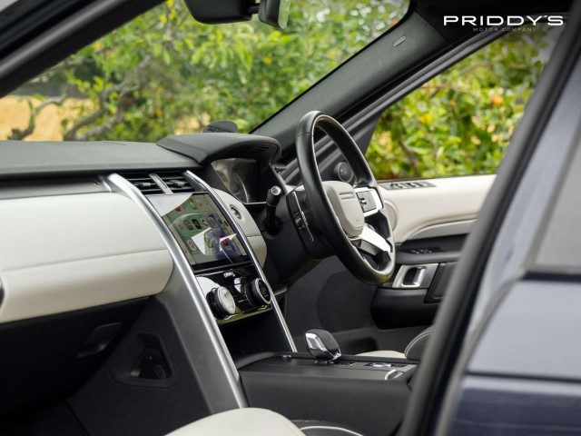 Land Rover Discovery - Image 17