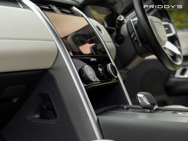 Land Rover Discovery - Image 19
