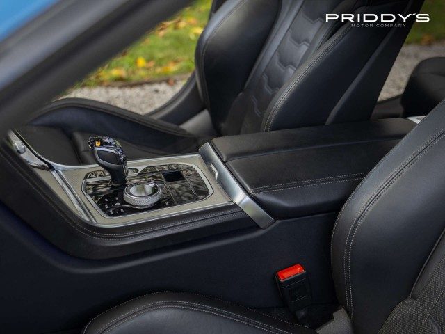 Bmw 8 Series - Image 17