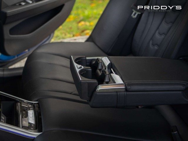 Bmw 8 Series - Image 19