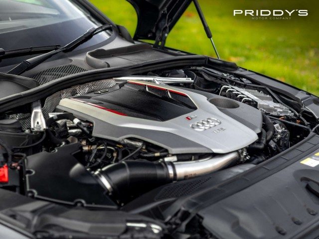 Audi Rs4 - Image 12