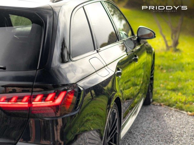 Audi Rs4 - Image 14