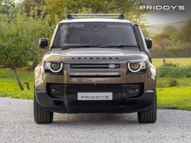 Land Rover Defender - Image 4