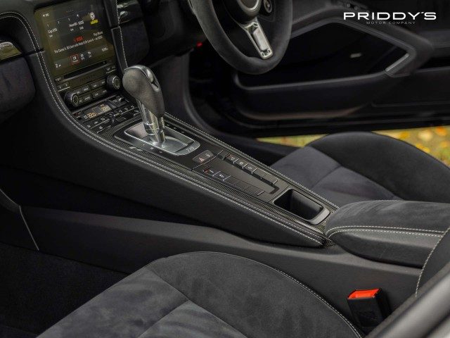 Porsche 718 - Image 18