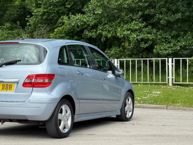 Mercedes-Benz B Class 2.0 B200 - Image 17