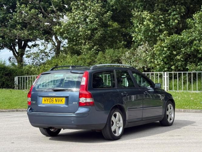 Volvo V50 2.0D Se 5Dr - Image 5