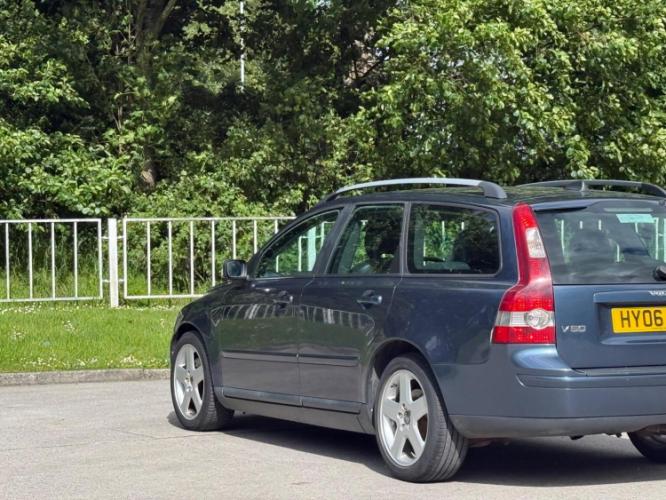 Volvo V50 2.0D Se 5Dr - Image 15