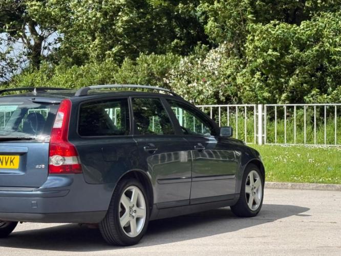 Volvo V50 2.0D Se 5Dr - Image 16
