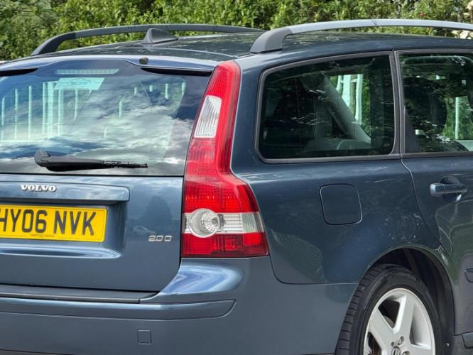 Volvo V50 2.0D Se 5Dr - Image 20