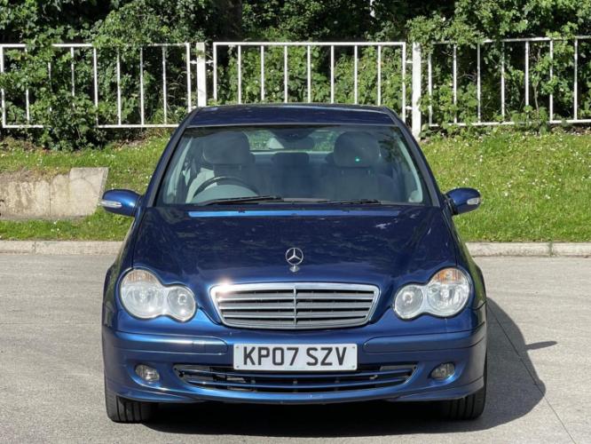 Mercedes-Benz C Class 1.8 C180 - Image 11