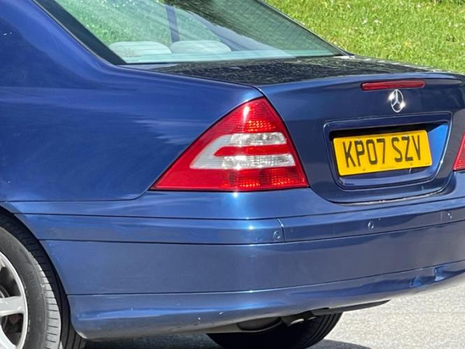 Mercedes-Benz C Class 1.8 C180 - Image 20