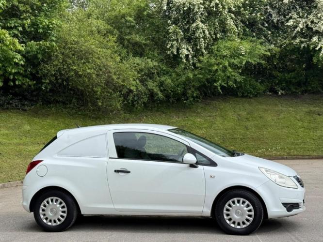 Vauxhall Corsa 1.3 Cdti 16V - Image 5