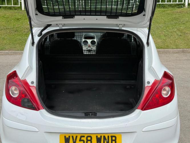 Vauxhall Corsa 1.3 Cdti 16V - Image 14