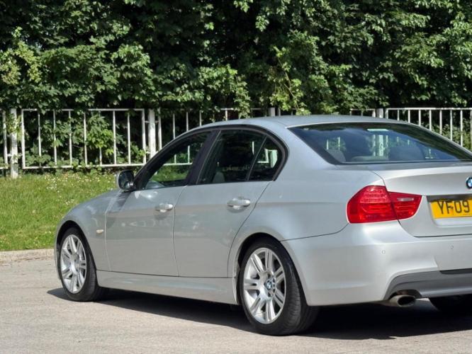 Bmw 3 Series 2.0 318D - Image 16