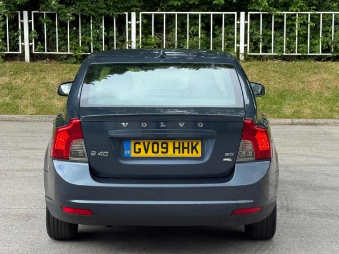 Volvo S40 1.6D Drive S - Image 10