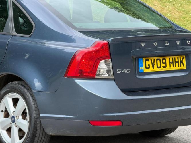 Volvo S40 1.6D Drive S - Image 17
