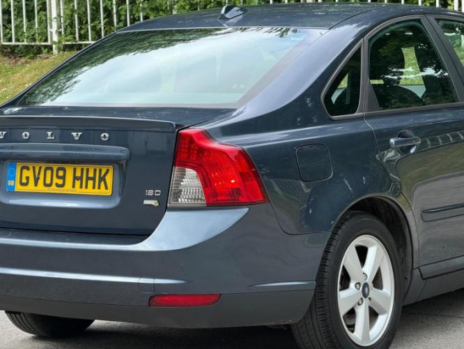 Volvo S40 1.6D Drive S - Image 18