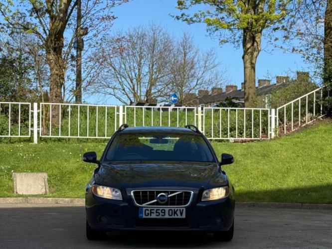 Volvo V70 1.6 Drive Se - Image 2