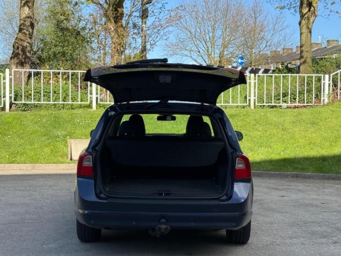 Volvo V70 1.6 Drive Se - Image 13