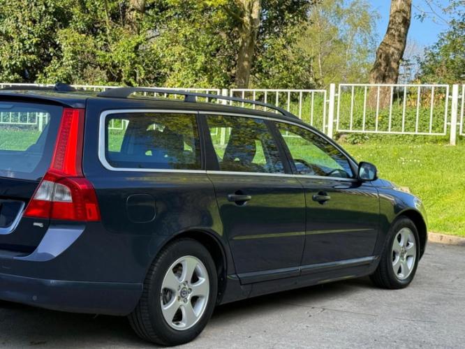 Volvo V70 1.6 Drive Se - Image 17