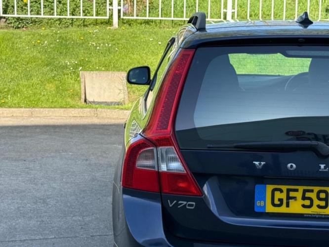 Volvo V70 1.6 Drive Se - Image 20