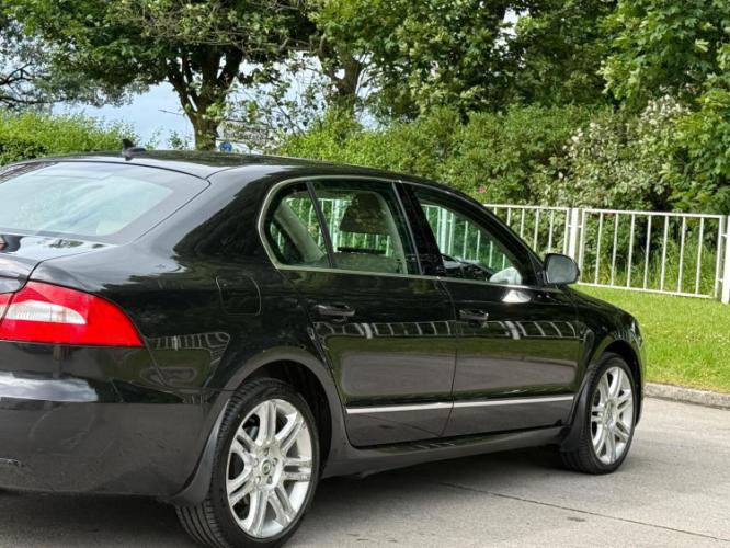Skoda Superb 2.0 Tdi Elegance - Image 17